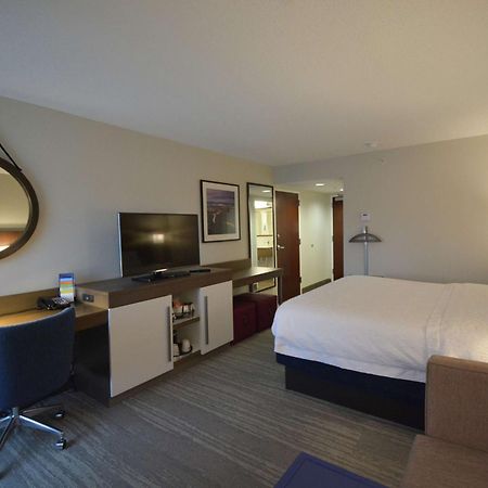 Hampton Inn Salem East - Electric Road Екстериор снимка