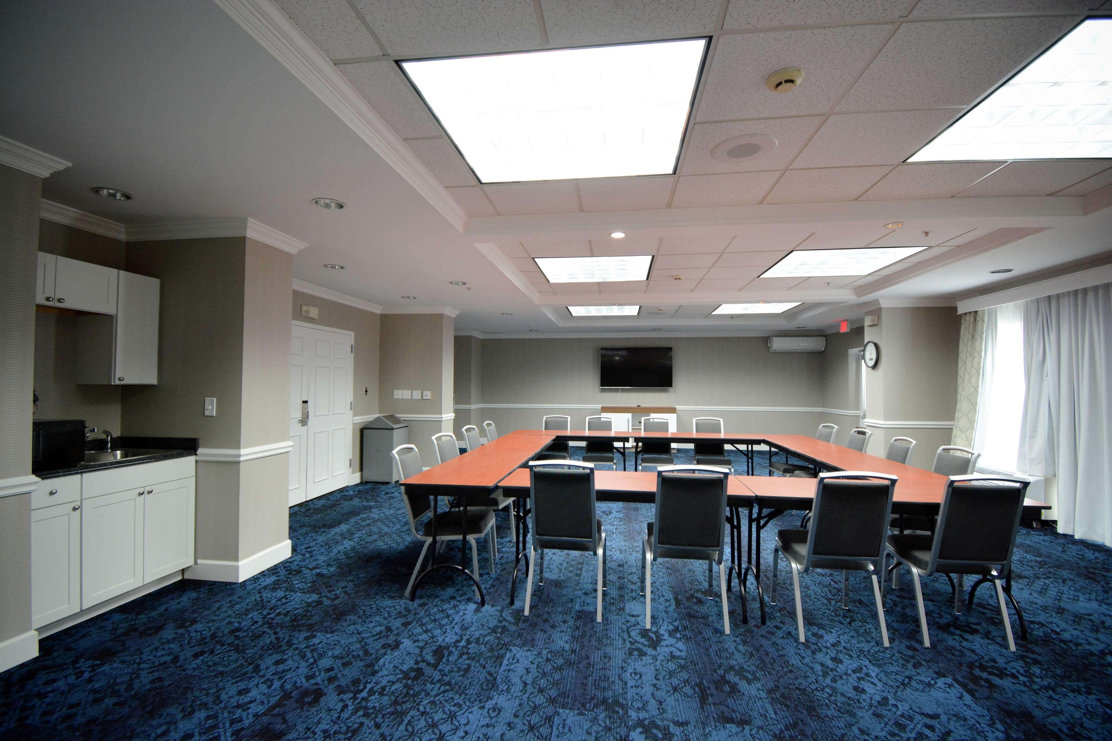 Hampton Inn Salem East - Electric Road Екстериор снимка