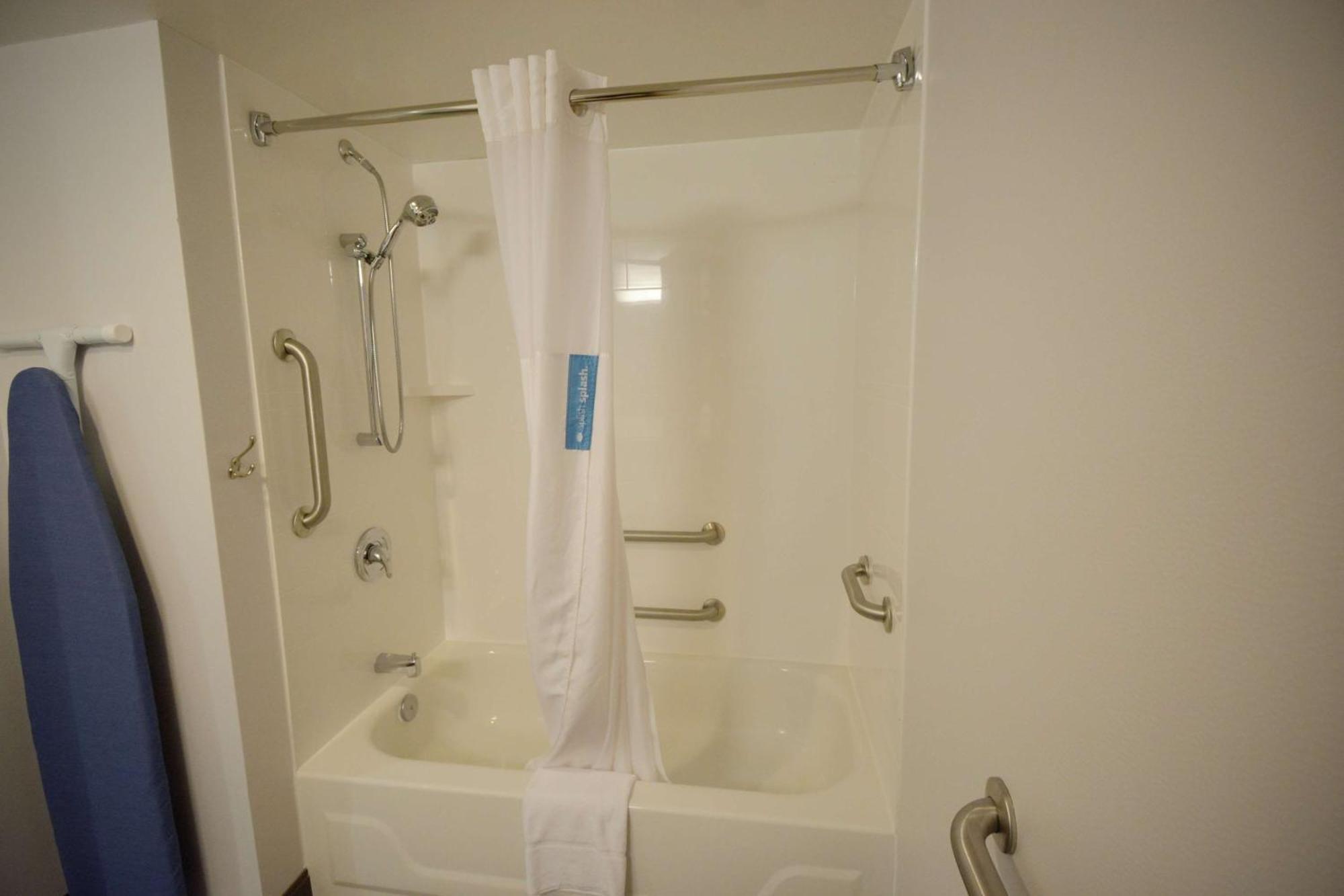 Hampton Inn Salem East - Electric Road Екстериор снимка